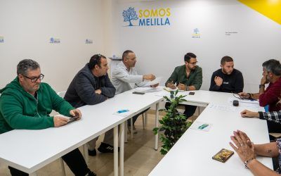 Somos Melilla mantiene una reunión con los trabajadores de la limpieza viaria