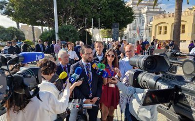 Somos Melilla pide a Albares que informe de forma directa a Melilla sobre la aduana comercial