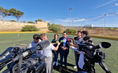 Somos Melilla asegura que el campo de fútbol de La Legión es un “monumento a la desidia”