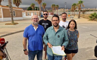 Somos Melilla recoge un centenar de firmas en Las Caracolas para mejorar el barrio